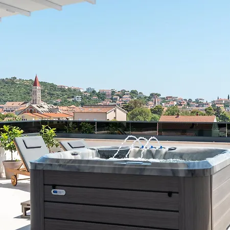 Appartement Penthouse Luka Trogir