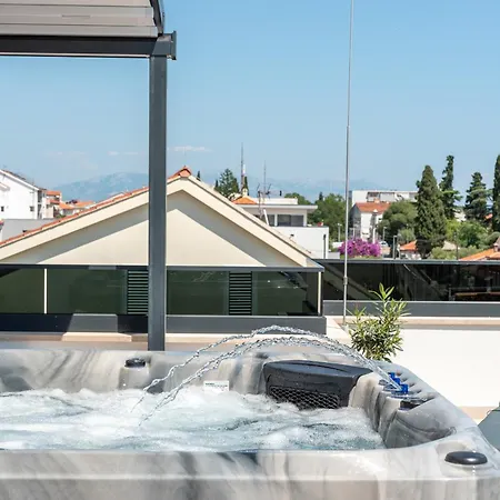 Apartamento Penthouse Luka