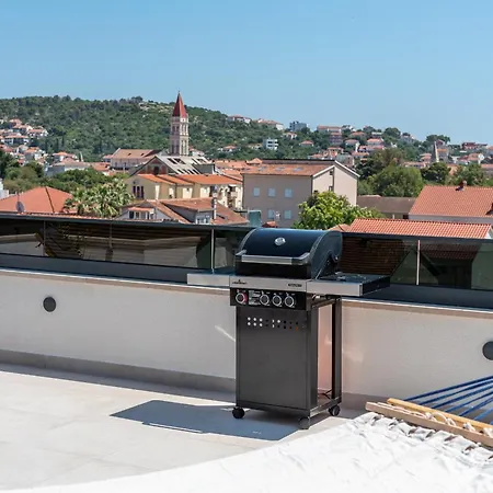 Apartamento Penthouse Luka *