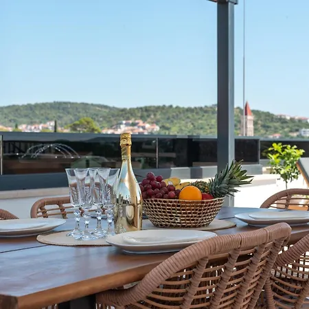 Apartamento Penthouse Luka *