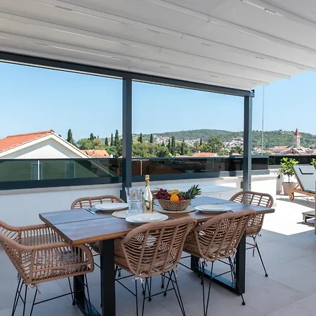 Penthouse Luka Trogir