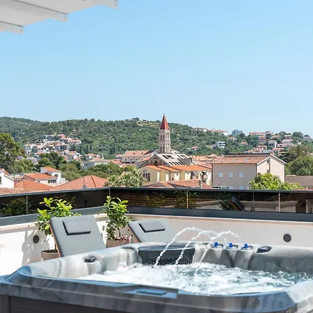 Penthouse Luka