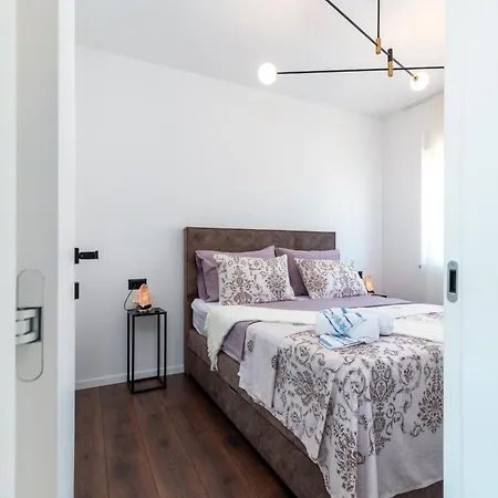 Penthouse Luka Appartement *