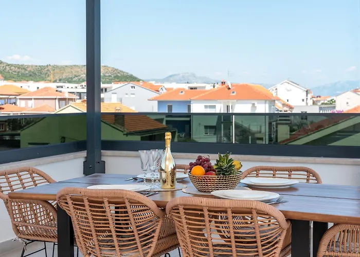 Apartamento Penthouse Luka Trogir