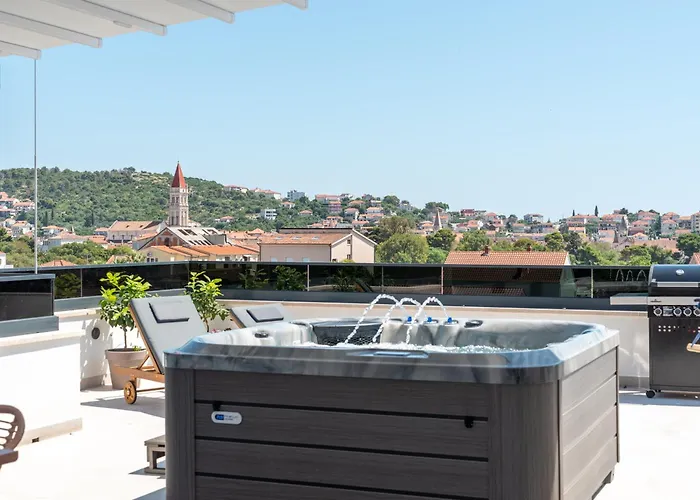 Lejlighed Penthouse Luka Trogir