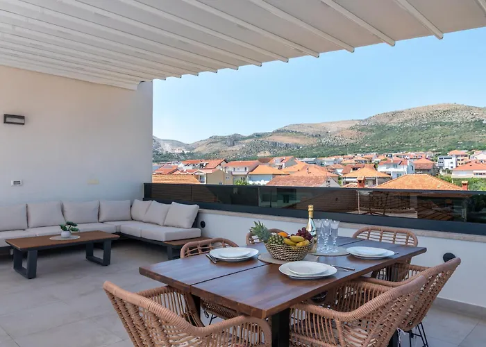 Penthouse Luka Apartamento *