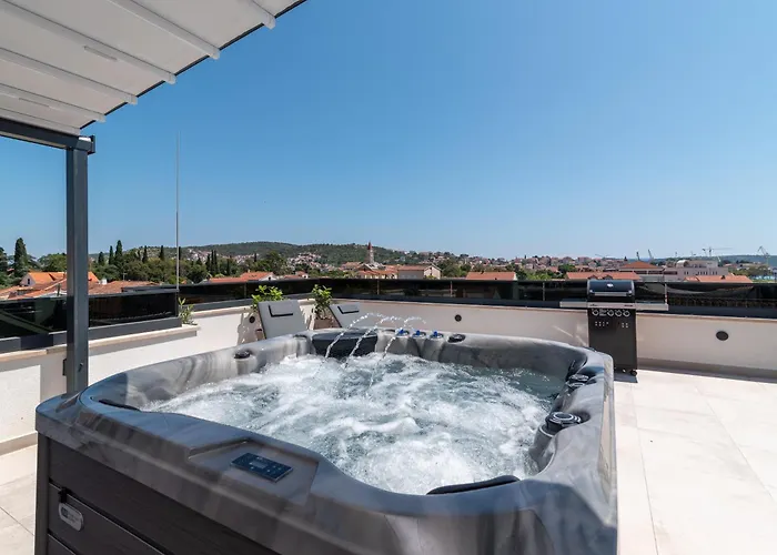 Lejlighed Penthouse Luka