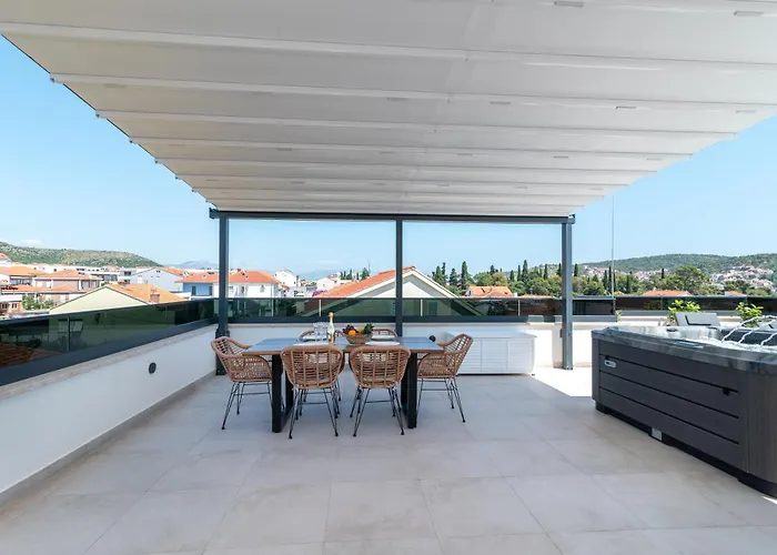 Penthouse Luka Apartamento *