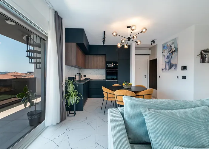 Penthouse Luka Apartamento *