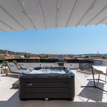 Penthouse Luka Apartman
