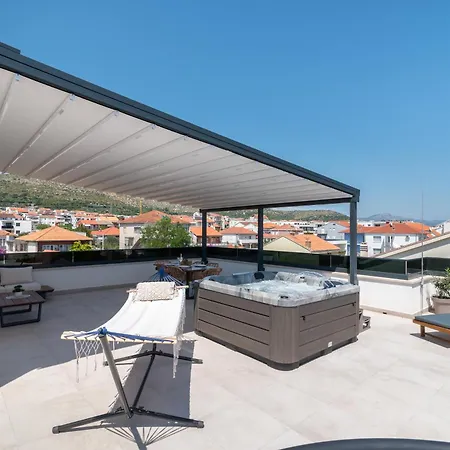 Penthouse Luka Apartamento Trogir